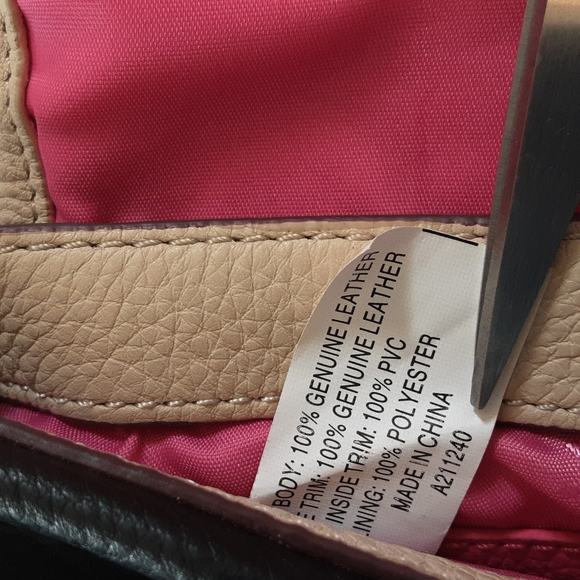 Isaac Mizrahi Leather Shoulder/Crossbody Bag - Picture 8 of 8